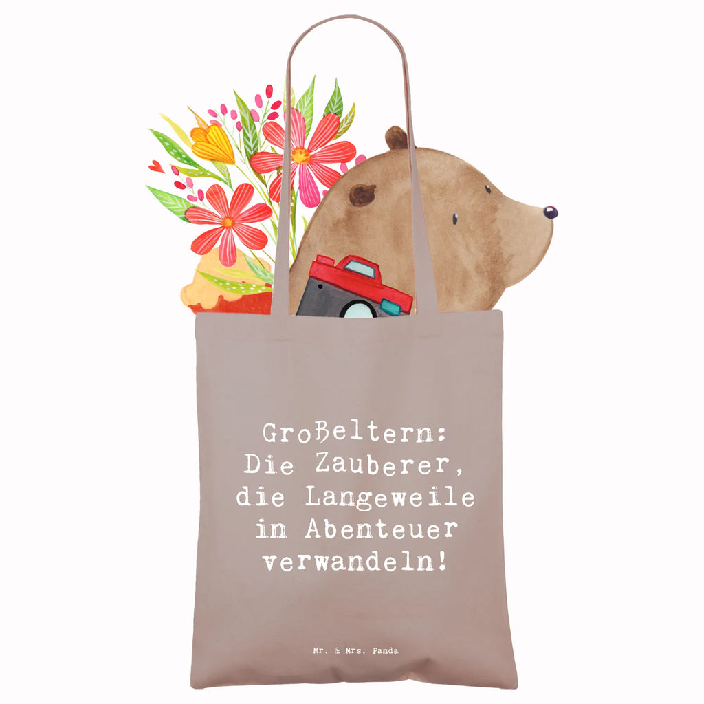 Tote bag Saying Großeltern: Die Zauberer, die Langeweile in Abenteuer verwandeln! Schultertasche, Beutel, Einkaufstüte, Laptoptasche, Strandtasche, Umhängetasche, Jutebeutel, Jutetasche, Einkaufstasche, Stofftasche, Shopper, Beuteltasche, Badetasche, Tragetasche, Tasche, Stoffbeutel, Familie, Vatertag, Muttertag, Bruder, Schwester, Mama, Papa, Oma, Opa