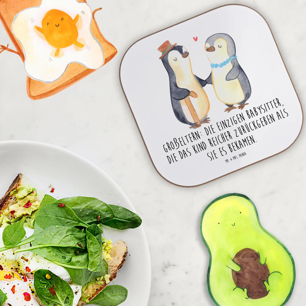 Square coaster Großeltern: die einzigen Babysitter, die das Kind reicher zurückgeben als sie es bekamen. Getränkeuntersetzer, Untersetzer, Untersetzer aus Holz, Untersetzer Design, Glasuntersetzer, Holzuntersetzer, Untersetzer für Gläser, Untersetzer Holz, Tassen Untersetzer, Bierdeckel, Korkuntersetzer, Untersetzer Gläser, Familie, Vatertag, Muttertag, Bruder, Schwester, Mama, Papa, Oma, Opa