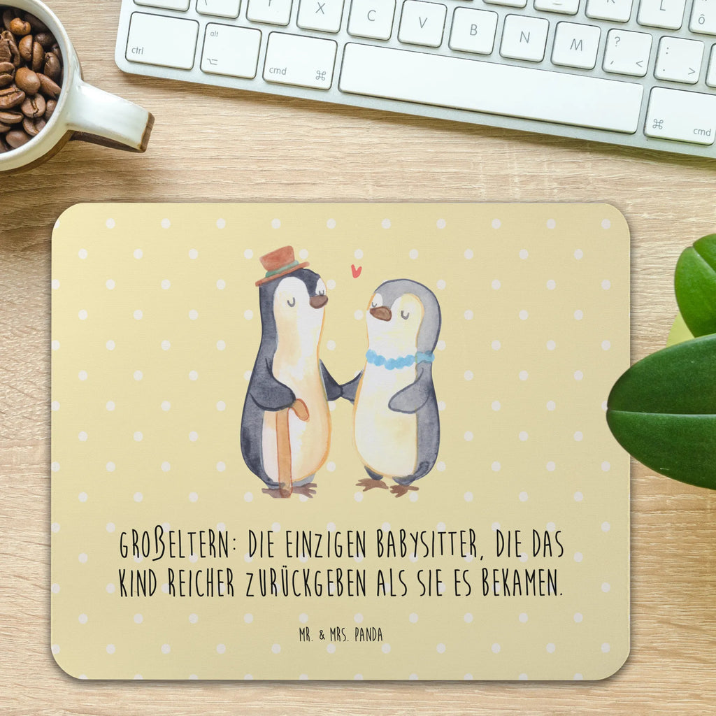 Mouse mat Großeltern: die einzigen Babysitter, die das Kind reicher zurückgeben als sie es bekamen. Mausunterlage, Computer zubehör, Mauspad Büro, Büroausstattung, Einzigartiges Mauspad, Designer Mauspad, Arbeitszimmer, Mousepad, Mauspad, PC Zubehör, Familie, Vatertag, Muttertag, Bruder, Schwester, Mama, Papa, Oma, Opa