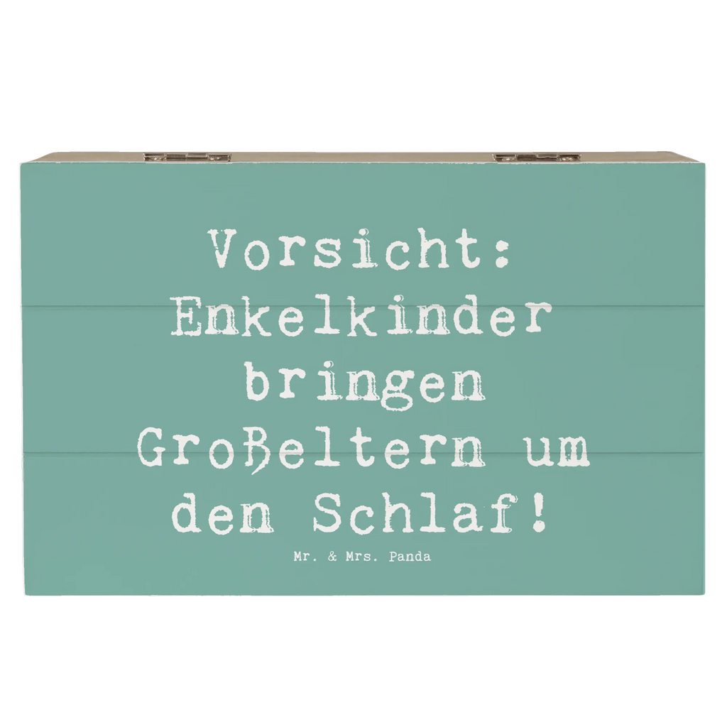 Wooden chest Saying Vorsicht: Enkelkinder bringen Großeltern um den Schlaf! XXL, Erinnerungskiste, Schatzkiste, Schatulle, Aufbewahrungsbox, Geschenkbox, Erinnerungsbox, Truhe, Kiste, Dekokiste, Geschenkdose, Holzkiste, Familie, Vatertag, Muttertag, Bruder, Schwester, Mama, Papa, Oma, Opa