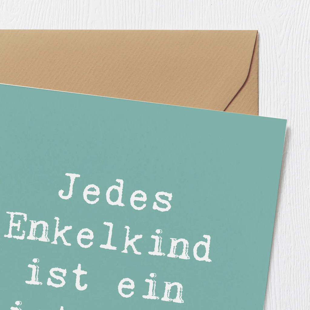 Deluxe Card Saying Jedes Enkelkind ist ein Meisterwerk! Geburtstagskarte, Klappkarte, Hochzeitskarte, Glückwunschkarte, Karte, Hochwertige Klappkarte, Einladungskarte, Grußkarte, Hochwertige Grußkarte, Familie, Vatertag, Muttertag, Bruder, Schwester, Mama, Papa, Oma, Opa
