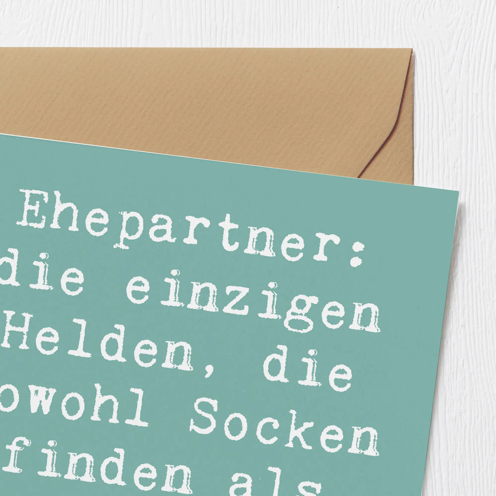 Deluxe Karte Spruch Ehepartner Helden Hochwertige Klappkarte, Glückwunschkarte, Hochwertige Grußkarte, Hochzeitskarte, Geburtstagskarte, Karte, Einladungskarte, Klappkarte, Grußkarte, Familie, Vatertag, Muttertag, Bruder, Schwester, Mama, Papa, Oma, Opa