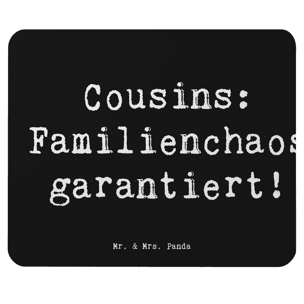 Mouse mat Saying Cousins: Familienchaos garantiert! Büroausstattung, Mauspad Büro, Arbeitszimmer, Computer zubehör, Mausunterlage, PC Zubehör, Einzigartiges Mauspad, Mousepad, Designer Mauspad, Mauspad, Familie, Vatertag, Muttertag, Bruder, Schwester, Mama, Papa, Oma, Opa