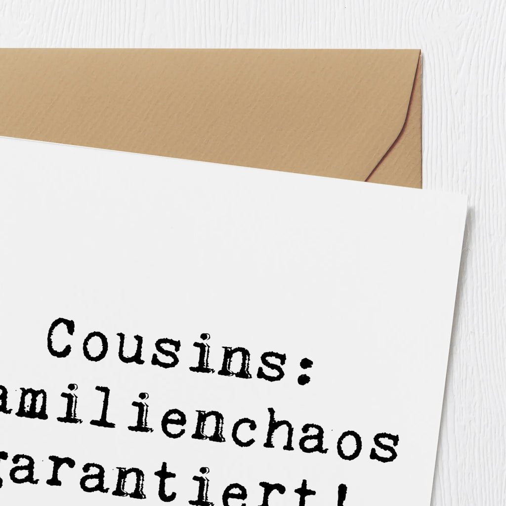 Deluxe Card Saying Cousins: Familienchaos garantiert! Geburtstagskarte, Hochwertige Grußkarte, Hochwertige Klappkarte, Grußkarte, Karte, Einladungskarte, Klappkarte, Hochzeitskarte, Glückwunschkarte, Familie, Vatertag, Muttertag, Bruder, Schwester, Mama, Papa, Oma, Opa