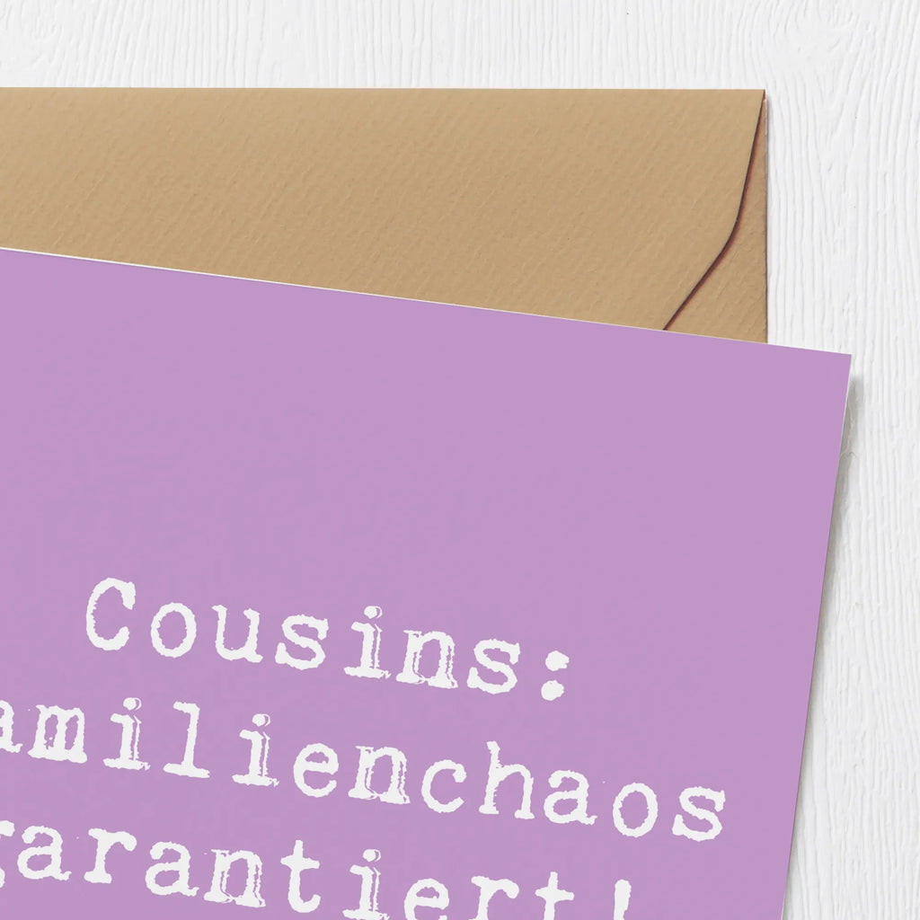 Deluxe Card Saying Cousins: Familienchaos garantiert! Geburtstagskarte, Hochwertige Grußkarte, Hochwertige Klappkarte, Grußkarte, Karte, Einladungskarte, Klappkarte, Hochzeitskarte, Glückwunschkarte, Familie, Vatertag, Muttertag, Bruder, Schwester, Mama, Papa, Oma, Opa