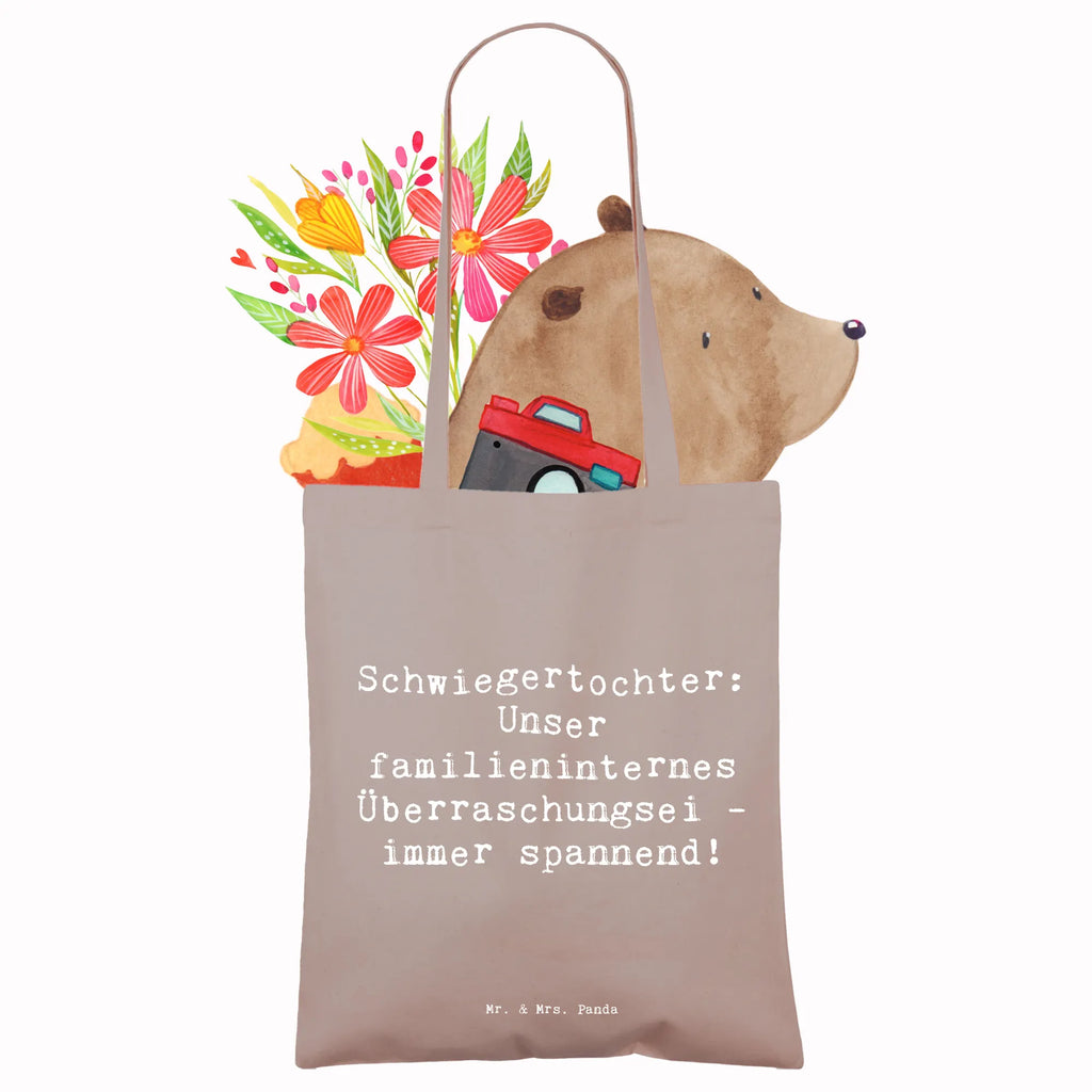 Tote bag Saying Schwiegertochter: Unser familieninternes Überraschungsei - immer spannend! Umhängetasche, Shopper, Einkaufstüte, Jutetasche, Strandtasche, Schultertasche, Einkaufstasche, Jutebeutel, Beuteltasche, Stoffbeutel, Stofftasche, Badetasche, Laptoptasche, Beutel, Tragetasche, Tasche, Familie, Vatertag, Muttertag, Bruder, Schwester, Mama, Papa, Oma, Opa
