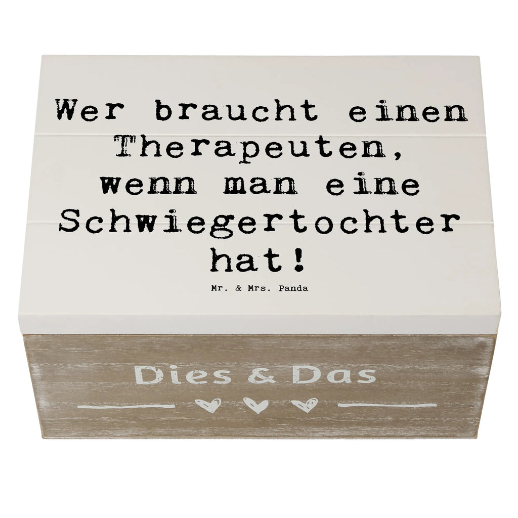 Holzkiste Spruch Schwiegertochter Humor Truhe, Erinnerungsbox, Erinnerungskiste, Schatulle, Geschenkdose, Geschenkbox, XXL, Kiste, Aufbewahrungsbox, Holzkiste, Dekokiste, Schatzkiste, Familie, Vatertag, Muttertag, Bruder, Schwester, Mama, Papa, Oma, Opa