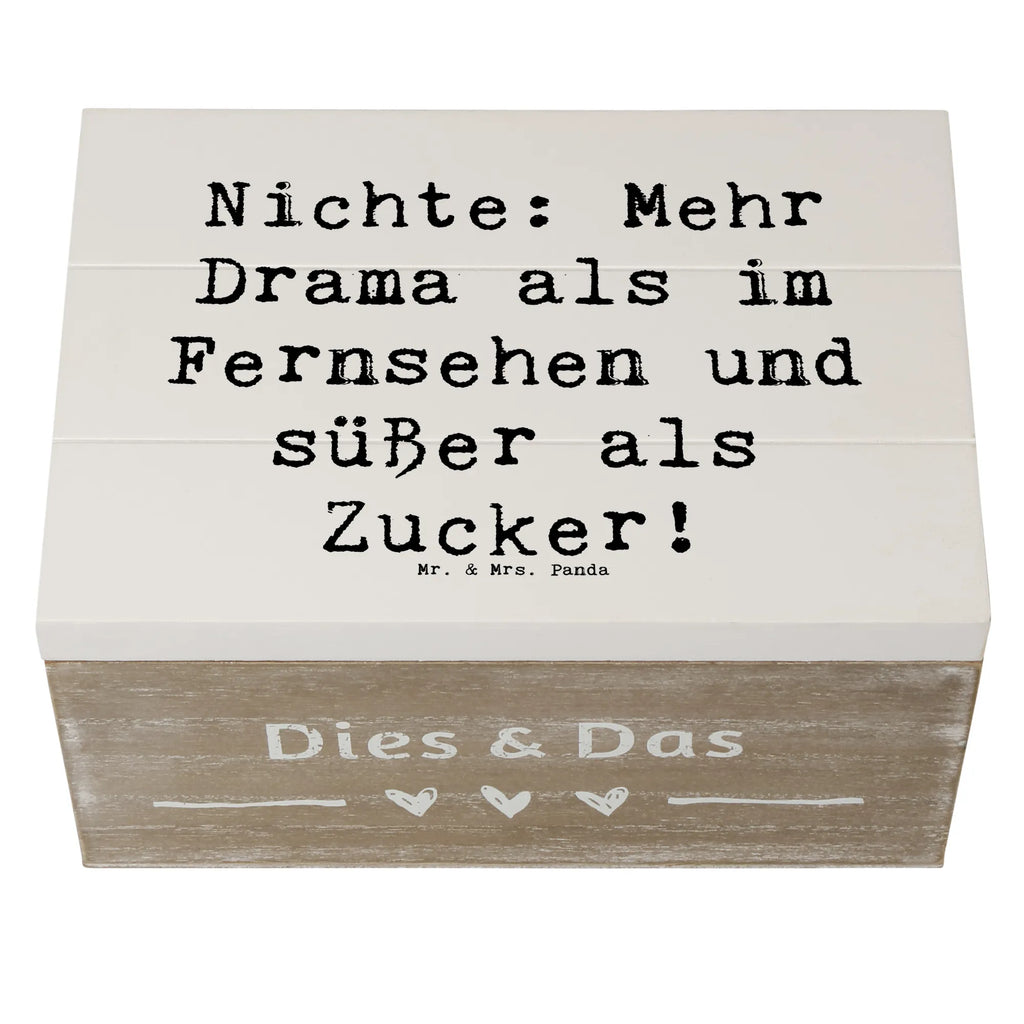 Wooden chest Saying Nichte: Mehr Drama als im Fernsehen und süßer als Zucker! Geschenkbox, Dekokiste, Erinnerungskiste, Erinnerungsbox, Truhe, Schatulle, Aufbewahrungsbox, Kiste, Holzkiste, Schatzkiste, XXL, Geschenkdose, Familie, Vatertag, Muttertag, Bruder, Schwester, Mama, Papa, Oma, Opa