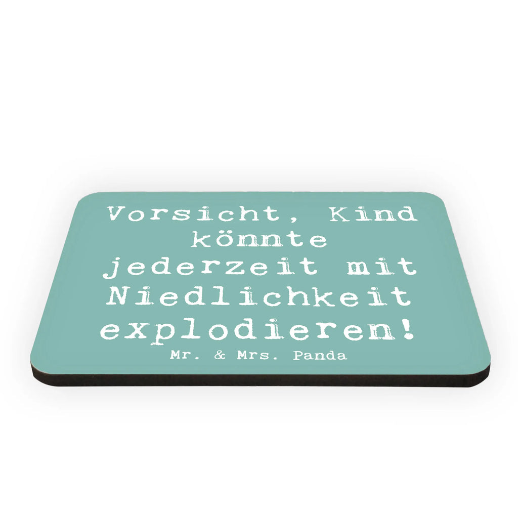 Magnet Saying Vorsicht, Kind könnte jederzeit mit Niedlichkeit explodieren! Pinnwandmagnet, Souvenir Magnet, Kühlschrankmagnet, Motivmagnete, Whiteboard Magnet, Kühlschrank Dekoration, Notiz Magnet, Dekomagnet, Familie, Vatertag, Muttertag, Bruder, Schwester, Mama, Papa, Oma, Opa