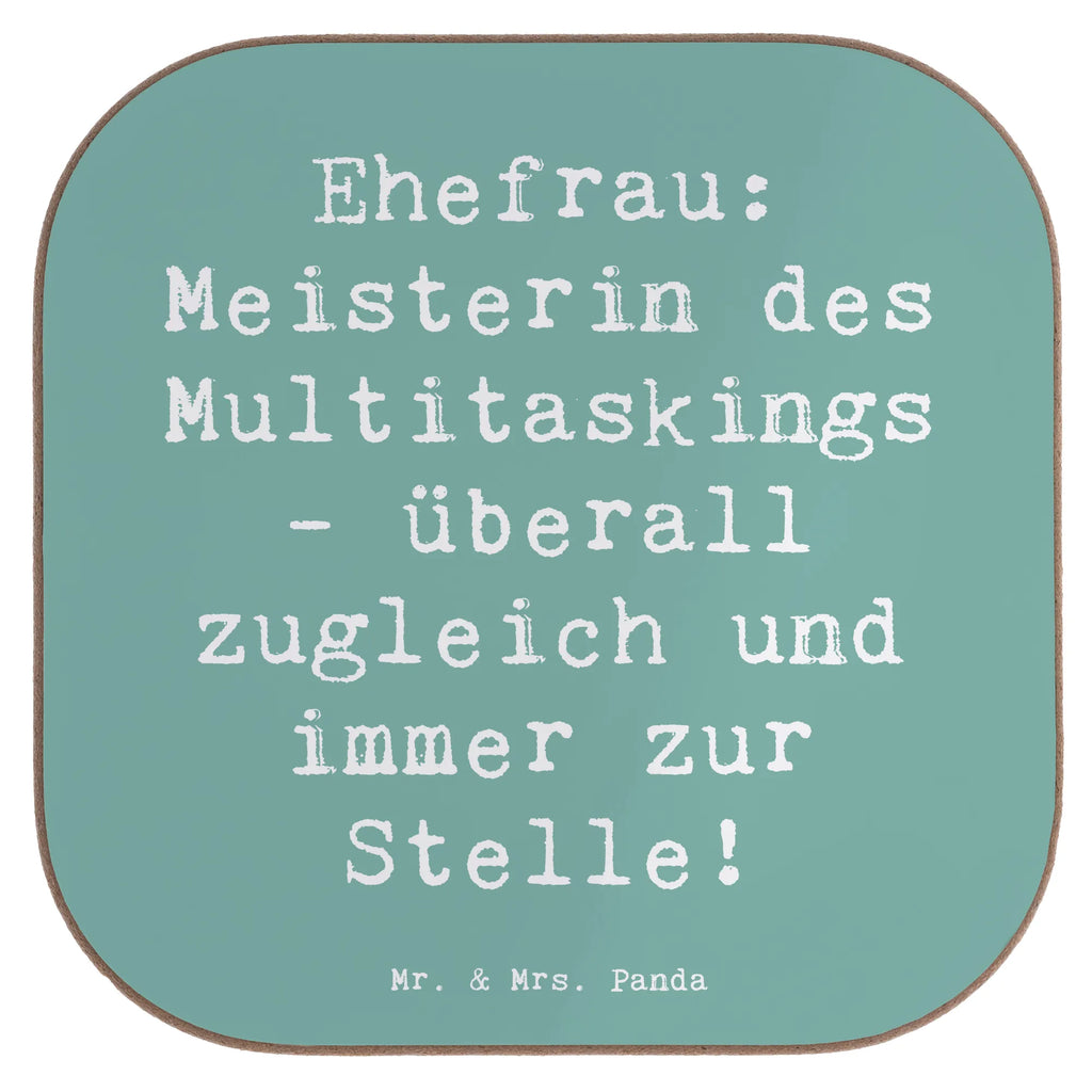 Square coaster Saying Ehefrau: Meisterin des Multitaskings - überall zugleich und immer zur Stelle! Bierdeckel, Glasuntersetzer, Korkuntersetzer, Untersetzer Holz, Holzuntersetzer, Untersetzer aus Holz, Untersetzer Design, Untersetzer, Untersetzer für Gläser, Untersetzer Gläser, Tassen Untersetzer, Getränkeuntersetzer, Familie, Vatertag, Muttertag, Bruder, Schwester, Mama, Papa, Oma, Opa