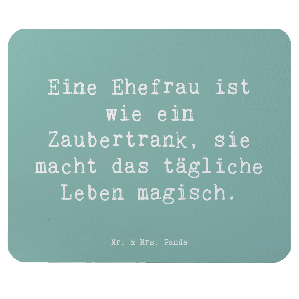 Mouse mat Saying Eine Ehefrau ist wie ein Zaubertrank, sie macht das tägliche Leben magisch. Mousepad, Computer zubehör, Büroausstattung, PC Zubehör, Arbeitszimmer, Mauspad, Einzigartiges Mauspad, Designer Mauspad, Mausunterlage, Mauspad Büro, Familie, Vatertag, Muttertag, Bruder, Schwester, Mama, Papa, Oma, Opa