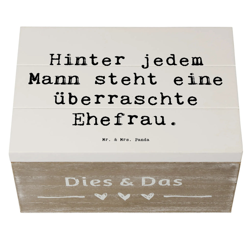 Holzkiste Spruch Überraschte Ehefrau Geschenkdose, Holzkiste, Schatulle, Dekokiste, XXL, Aufbewahrungsbox, Erinnerungsbox, Erinnerungskiste, Truhe, Kiste, Geschenkbox, Schatzkiste, Familie, Vatertag, Muttertag, Bruder, Schwester, Mama, Papa, Oma, Opa