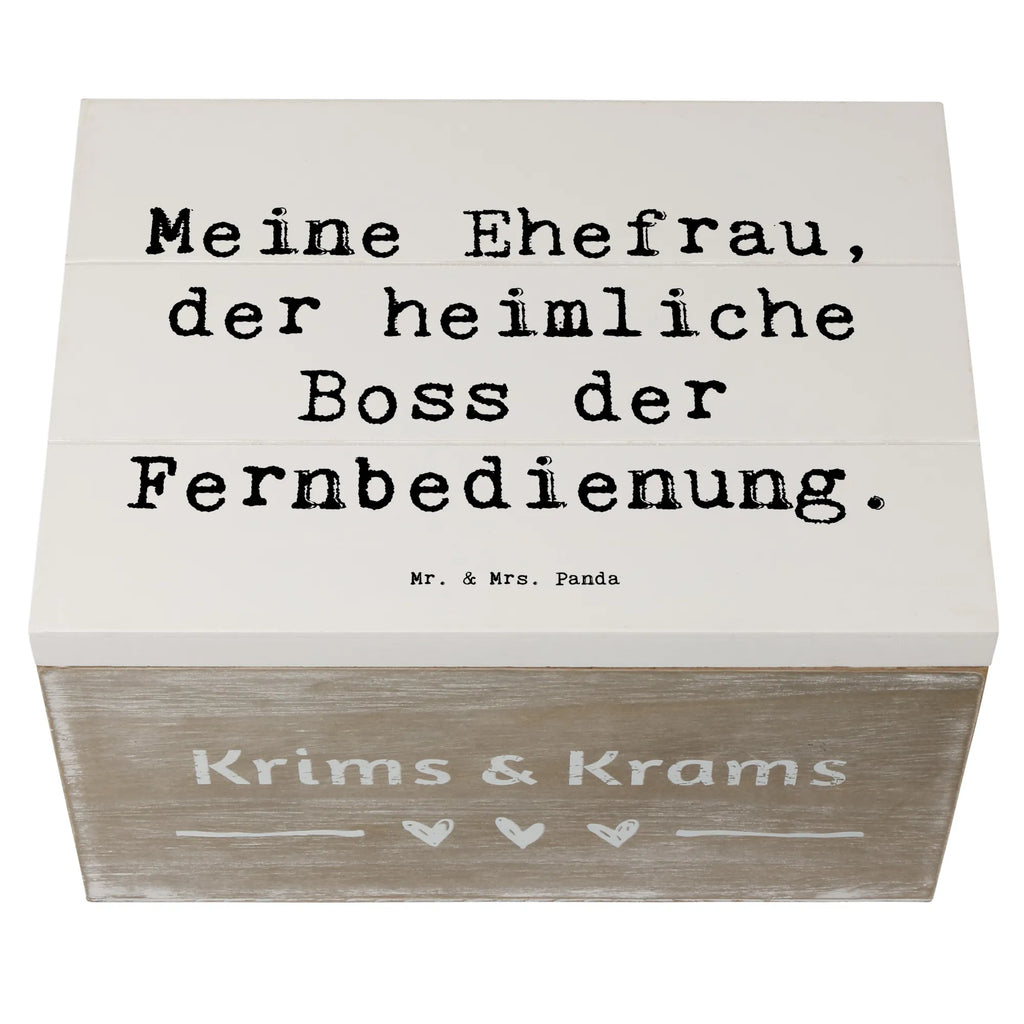 Holzkiste Spruch Ehefrau Boss Holzkiste, Kiste, Erinnerungskiste, Geschenkbox, Erinnerungsbox, Schatulle, Aufbewahrungsbox, Schatzkiste, XXL, Geschenkdose, Truhe, Dekokiste, Familie, Vatertag, Muttertag, Bruder, Schwester, Mama, Papa, Oma, Opa