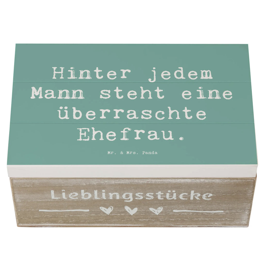 Holzkiste Spruch Überraschte Ehefrau Geschenkdose, Holzkiste, Schatulle, Dekokiste, XXL, Aufbewahrungsbox, Erinnerungsbox, Erinnerungskiste, Truhe, Kiste, Geschenkbox, Schatzkiste, Familie, Vatertag, Muttertag, Bruder, Schwester, Mama, Papa, Oma, Opa