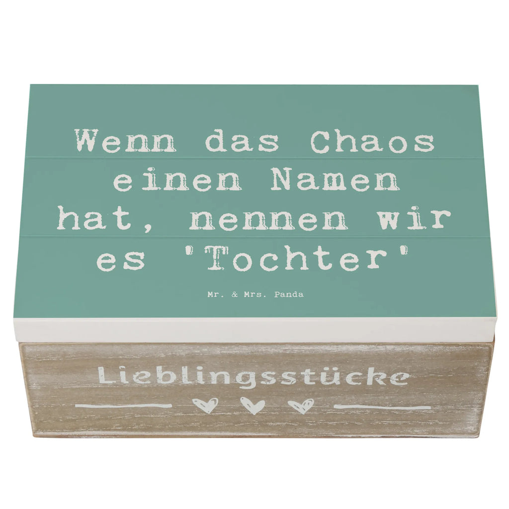 Wooden chest Saying Wenn das Chaos einen Namen hat, nennen wir es 'Tochter' Dekokiste, Schatulle, Aufbewahrungsbox, Erinnerungskiste, Holzkiste, Erinnerungsbox, Kiste, Geschenkbox, Truhe, Geschenkdose, Schatzkiste, XXL, Familie, Vatertag, Muttertag, Bruder, Schwester, Mama, Papa, Oma, Opa