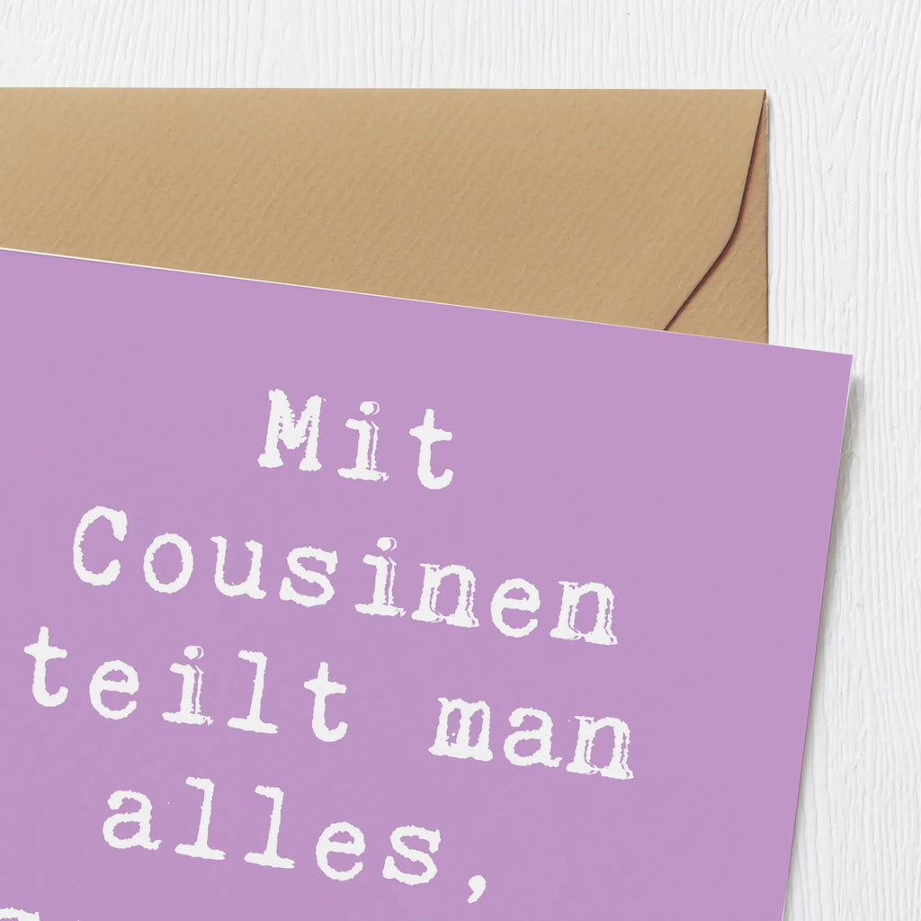 Deluxe Card Saying Mit Cousinen teilt man alles, sogar die Geheimnisse! Hochwertige Klappkarte, Klappkarte, Hochzeitskarte, Glückwunschkarte, Grußkarte, Einladungskarte, Hochwertige Grußkarte, Karte, Geburtstagskarte, Familie, Vatertag, Muttertag, Bruder, Schwester, Mama, Papa, Oma, Opa