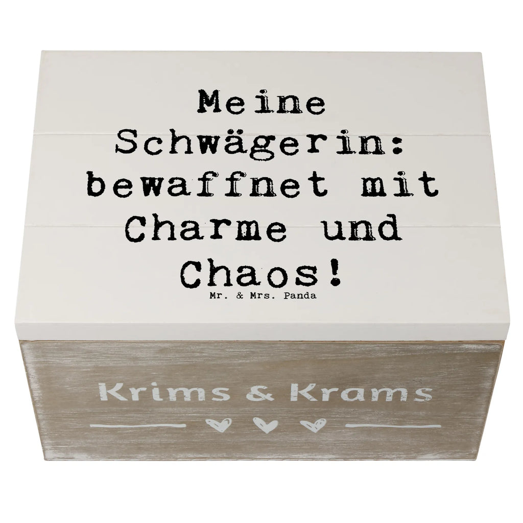 Wooden chest Saying Meine Schwägerin: bewaffnet mit Charme und Chaos! Holzkiste, Geschenkdose, Kiste, Erinnerungsbox, Schatulle, Dekokiste, Geschenkbox, XXL, Erinnerungskiste, Schatzkiste, Truhe, Aufbewahrungsbox, Familie, Vatertag, Muttertag, Bruder, Schwester, Mama, Papa, Oma, Opa