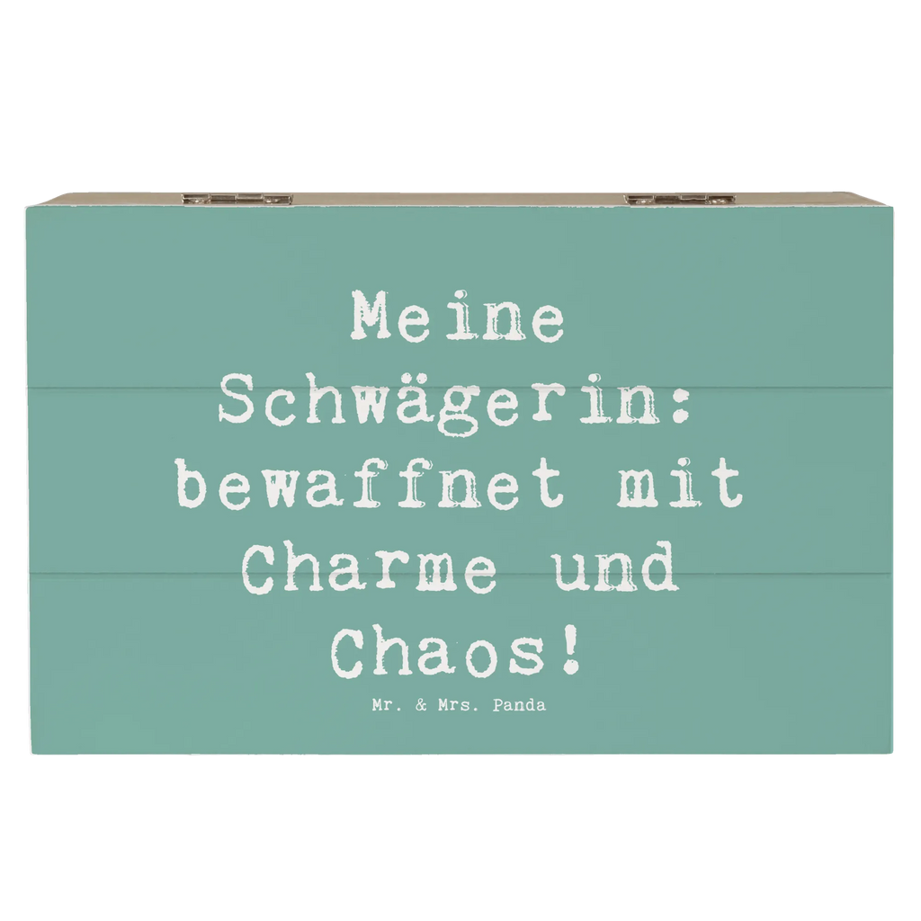 Wooden chest Saying Meine Schwägerin: bewaffnet mit Charme und Chaos! Holzkiste, Geschenkdose, Kiste, Erinnerungsbox, Schatulle, Dekokiste, Geschenkbox, XXL, Erinnerungskiste, Schatzkiste, Truhe, Aufbewahrungsbox, Familie, Vatertag, Muttertag, Bruder, Schwester, Mama, Papa, Oma, Opa