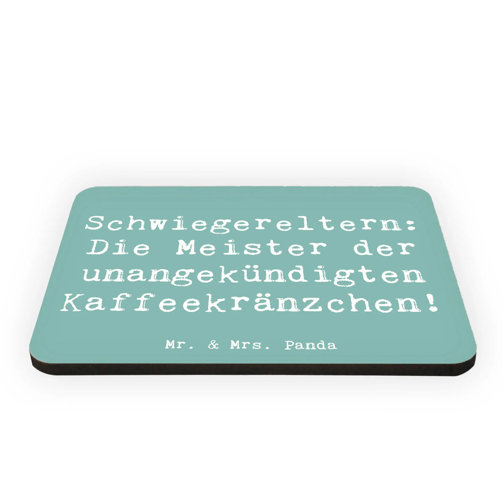 Magnet Saying Schwiegereltern: Die Meister der unangekündigten Kaffeekränzchen! Kühlschrankmagnet, Pinnwandmagnet, Souvenir Magnet, Motivmagnete, Dekomagnet, Whiteboard Magnet, Notiz Magnet, Kühlschrank Dekoration, Familie, Vatertag, Muttertag, Bruder, Schwester, Mama, Papa, Oma, Opa