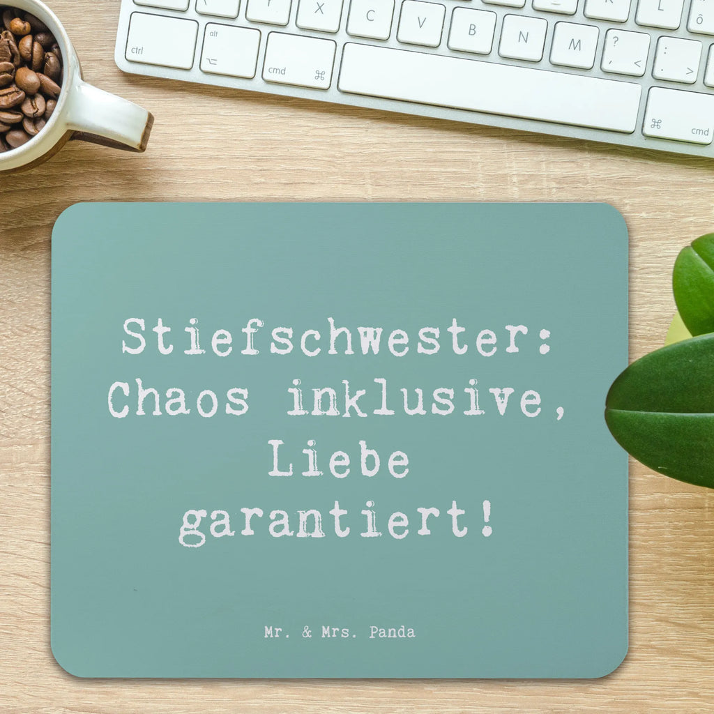 Mouse mat Saying Stiefschwester: Chaos inklusive, Liebe garantiert! Mousepad, Computer zubehör, Büroausstattung, PC Zubehör, Arbeitszimmer, Mauspad, Einzigartiges Mauspad, Designer Mauspad, Mausunterlage, Mauspad Büro, Familie, Vatertag, Muttertag, Bruder, Schwester, Mama, Papa, Oma, Opa