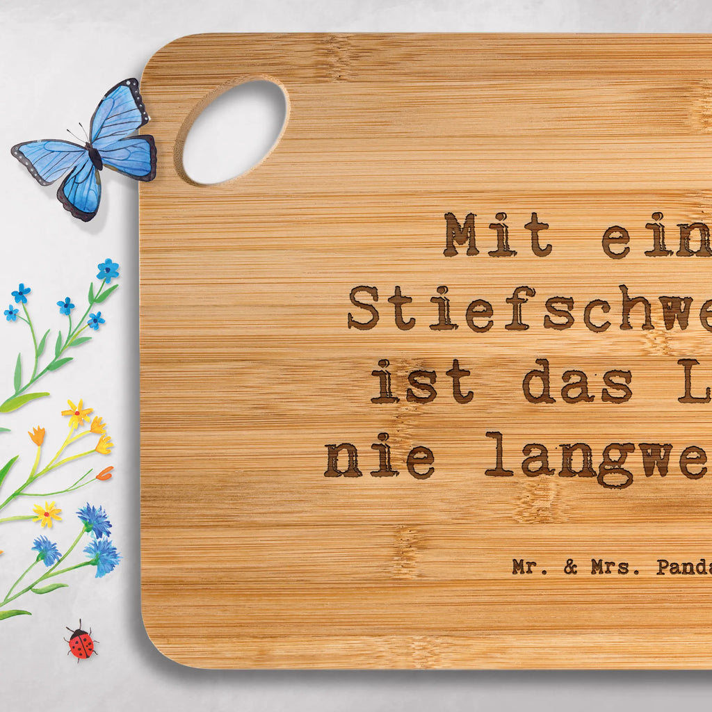 Holzbrett Spruch Stiefschwester Abenteuer Holzbrett, Servierbrett, Brett, Holzbrettchen, Schneidebrett, Frühstücksbrett, Hackbrett, Küchenbrett, Familie, Vatertag, Muttertag, Bruder, Schwester, Mama, Papa, Oma, Opa