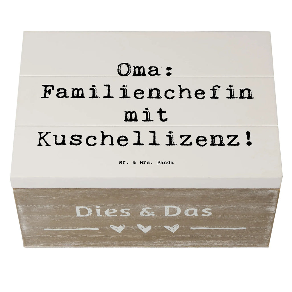 Holzkiste Spruch Oma Familienchefin Dekokiste, XXL, Aufbewahrungsbox, Geschenkdose, Geschenkbox, Kiste, Truhe, Schatulle, Erinnerungskiste, Holzkiste, Schatzkiste, Erinnerungsbox, Familie, Vatertag, Muttertag, Bruder, Schwester, Mama, Papa, Oma, Opa