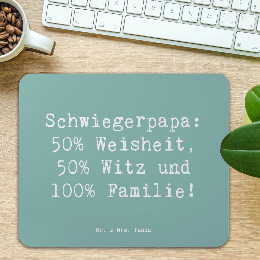 Mouse mat Saying Schwiegerpapa: 50% Weisheit, 50% Witz und 100% Familie! Arbeitszimmer, PC Zubehör, Mausunterlage, Designer Mauspad, Mousepad, Büroausstattung, Mauspad Büro, Einzigartiges Mauspad, Mauspad, Computer zubehör, Familie, Vatertag, Muttertag, Bruder, Schwester, Mama, Papa, Oma, Opa