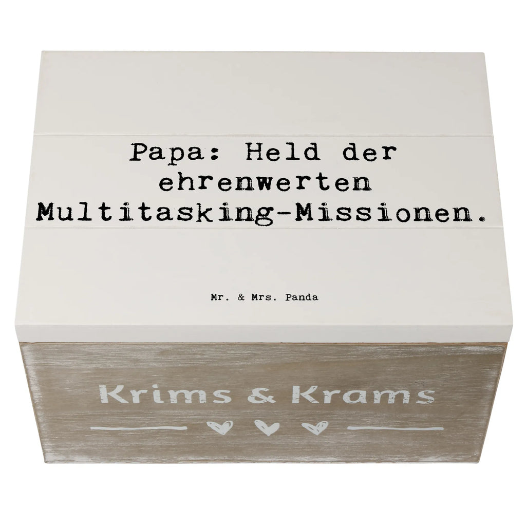 Wooden chest Saying Papa: Held der ehrenwerten Multitasking-Missionen. Holzkiste, Erinnerungsbox, Geschenkbox, Kiste, Erinnerungskiste, Schatzkiste, Aufbewahrungsbox, Geschenkdose, XXL, Truhe, Dekokiste, Schatulle, Familie, Vatertag, Muttertag, Bruder, Schwester, Mama, Papa, Oma, Opa