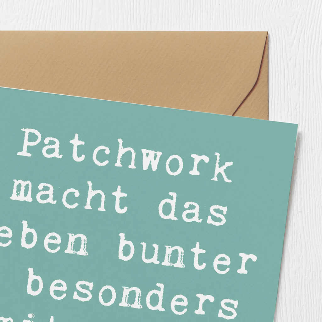 Deluxe Card Saying Patchwork macht das Leben bunter - besonders mit einem Stiefkind. Hochwertige Klappkarte, Karte, Hochwertige Grußkarte, Hochzeitskarte, Klappkarte, Einladungskarte, Geburtstagskarte, Glückwunschkarte, Grußkarte, Familie, Vatertag, Muttertag, Bruder, Schwester, Mama, Papa, Oma, Opa