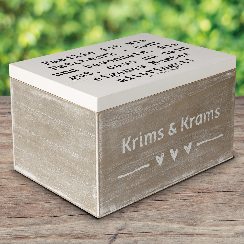 Holzkiste Spruch Adoptivkind Patchworkfamilie Schatulle, Geschenkbox, Geschenkdose, Erinnerungsbox, Erinnerungskiste, Dekokiste, Kiste, XXL, Aufbewahrungsbox, Schatzkiste, Holzkiste, Truhe, Familie, Vatertag, Muttertag, Bruder, Schwester, Mama, Papa, Oma, Opa