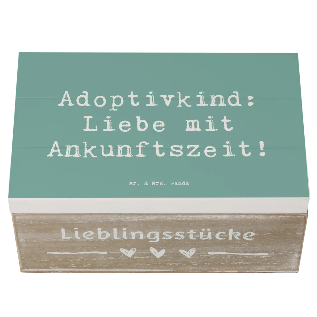 Holzkiste Spruch Adoptivkind Liebe Schatzkiste, Geschenkbox, XXL, Erinnerungskiste, Erinnerungsbox, Dekokiste, Holzkiste, Kiste, Schatulle, Geschenkdose, Truhe, Aufbewahrungsbox, Familie, Vatertag, Muttertag, Bruder, Schwester, Mama, Papa, Oma, Opa