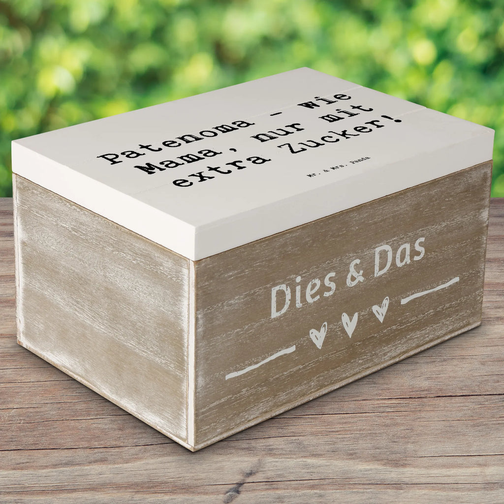 Holzkiste Spruch Patenoma Liebe Geschenkdose, Holzkiste, Schatzkiste, XXL, Kiste, Erinnerungsbox, Geschenkbox, Aufbewahrungsbox, Schatulle, Truhe, Erinnerungskiste, Dekokiste, Familie, Vatertag, Muttertag, Bruder, Schwester, Mama, Papa, Oma, Opa