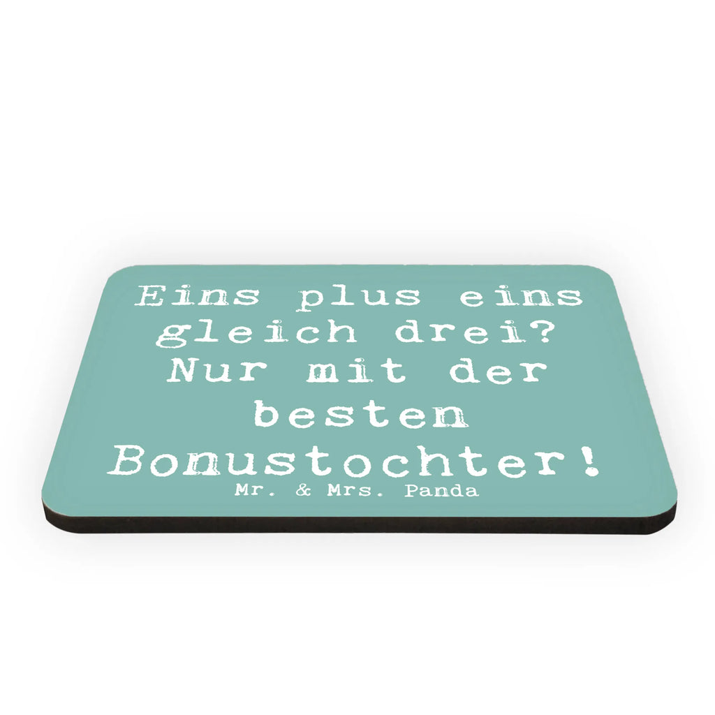Magnet Saying Eins plus eins gleich drei? Nur mit der besten Bonustochter! Kühlschrankmagnet, Pinnwandmagnet, Souvenir Magnet, Motivmagnete, Dekomagnet, Whiteboard Magnet, Notiz Magnet, Kühlschrank Dekoration, Familie, Vatertag, Muttertag, Bruder, Schwester, Mama, Papa, Oma, Opa