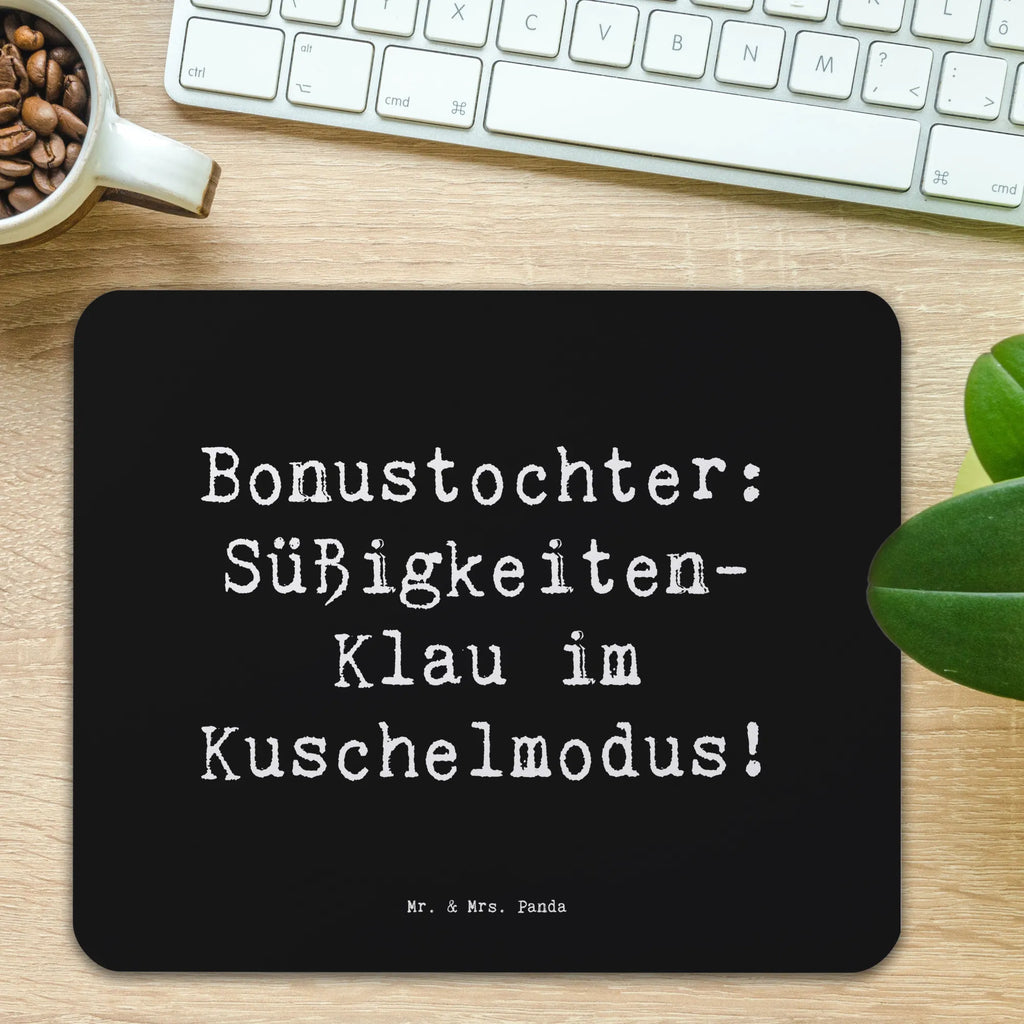 Mauspad Spruch Bonustochter Überraschungen Mousepad, Einzigartiges Mauspad, PC Zubehör, Mauspad Büro, Designer Mauspad, Büroausstattung, Mausunterlage, Mauspad, Computer zubehör, Arbeitszimmer, Familie, Vatertag, Muttertag, Bruder, Schwester, Mama, Papa, Oma, Opa