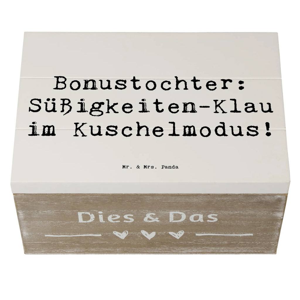 Holzkiste Spruch Bonustochter Überraschungen Erinnerungskiste, Schatulle, Schatzkiste, Geschenkdose, Aufbewahrungsbox, Geschenkbox, Dekokiste, Kiste, Holzkiste, XXL, Truhe, Erinnerungsbox, Familie, Vatertag, Muttertag, Bruder, Schwester, Mama, Papa, Oma, Opa