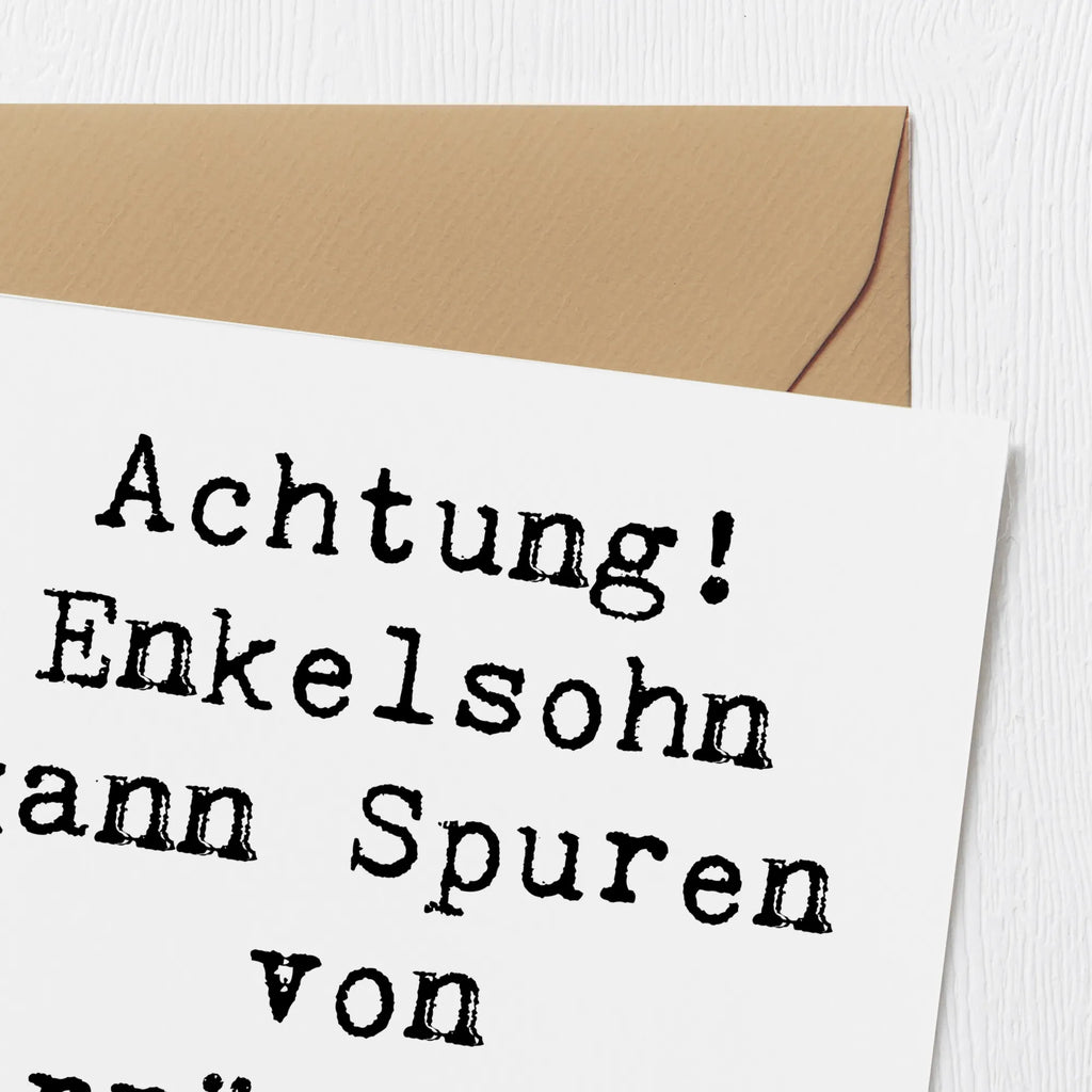 Deluxe Card Saying Achtung! Enkelsohn kann Spuren von Verrücktheit enthalten. Karte, Klappkarte, Einladungskarte, Hochwertige Grußkarte, Grußkarte, Hochwertige Klappkarte, Hochzeitskarte, Geburtstagskarte, Glückwunschkarte, Familie, Vatertag, Muttertag, Bruder, Schwester, Mama, Papa, Oma, Opa