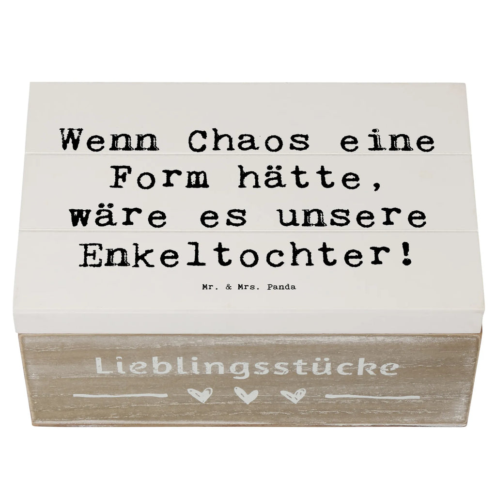Wooden chest Saying Wenn Chaos eine Form hätte, wäre es unsere Enkeltochter! Schatzkiste, Geschenkdose, Holzkiste, XXL, Erinnerungskiste, Schatulle, Kiste, Geschenkbox, Dekokiste, Truhe, Aufbewahrungsbox, Erinnerungsbox, Familie, Vatertag, Muttertag, Bruder, Schwester, Mama, Papa, Oma, Opa