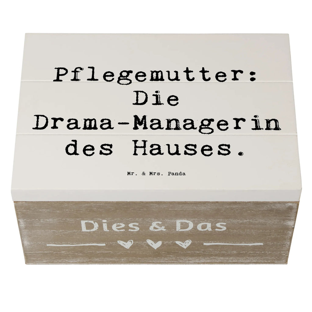Wooden chest Saying Pflegemutter: Die Drama-Managerin des Hauses. Schatzkiste, Erinnerungskiste, Kiste, Truhe, XXL, Geschenkdose, Geschenkbox, Erinnerungsbox, Aufbewahrungsbox, Schatulle, Holzkiste, Dekokiste, Familie, Vatertag, Muttertag, Bruder, Schwester, Mama, Papa, Oma, Opa