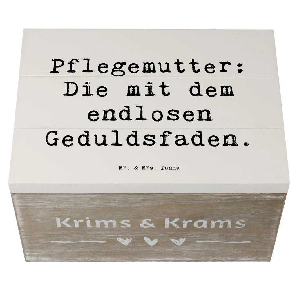 Wooden chest Saying Pflegemutter: Die mit dem endlosen Geduldsfaden. Geschenkdose, Schatulle, Schatzkiste, Erinnerungsbox, Erinnerungskiste, Holzkiste, Aufbewahrungsbox, Dekokiste, Kiste, XXL, Geschenkbox, Truhe, Familie, Vatertag, Muttertag, Bruder, Schwester, Mama, Papa, Oma, Opa