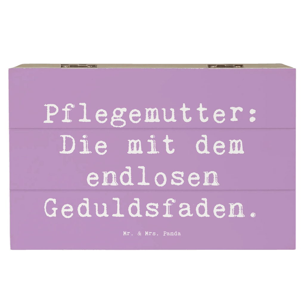 Wooden chest Saying Pflegemutter: Die mit dem endlosen Geduldsfaden. Geschenkdose, Schatulle, Schatzkiste, Erinnerungsbox, Erinnerungskiste, Holzkiste, Aufbewahrungsbox, Dekokiste, Kiste, XXL, Geschenkbox, Truhe, Familie, Vatertag, Muttertag, Bruder, Schwester, Mama, Papa, Oma, Opa