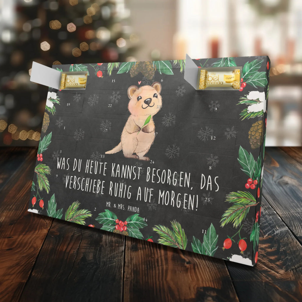 Marzipan Adventskalender Quokka Happy Marzipan Adventskalender, Tiermotive, Gute Laune, lustige Sprüche, Tiere, Aufschieberitis, Niedliches Tier, Lustiger Spruch, Quokka, Verschieben, Dinge erledigen