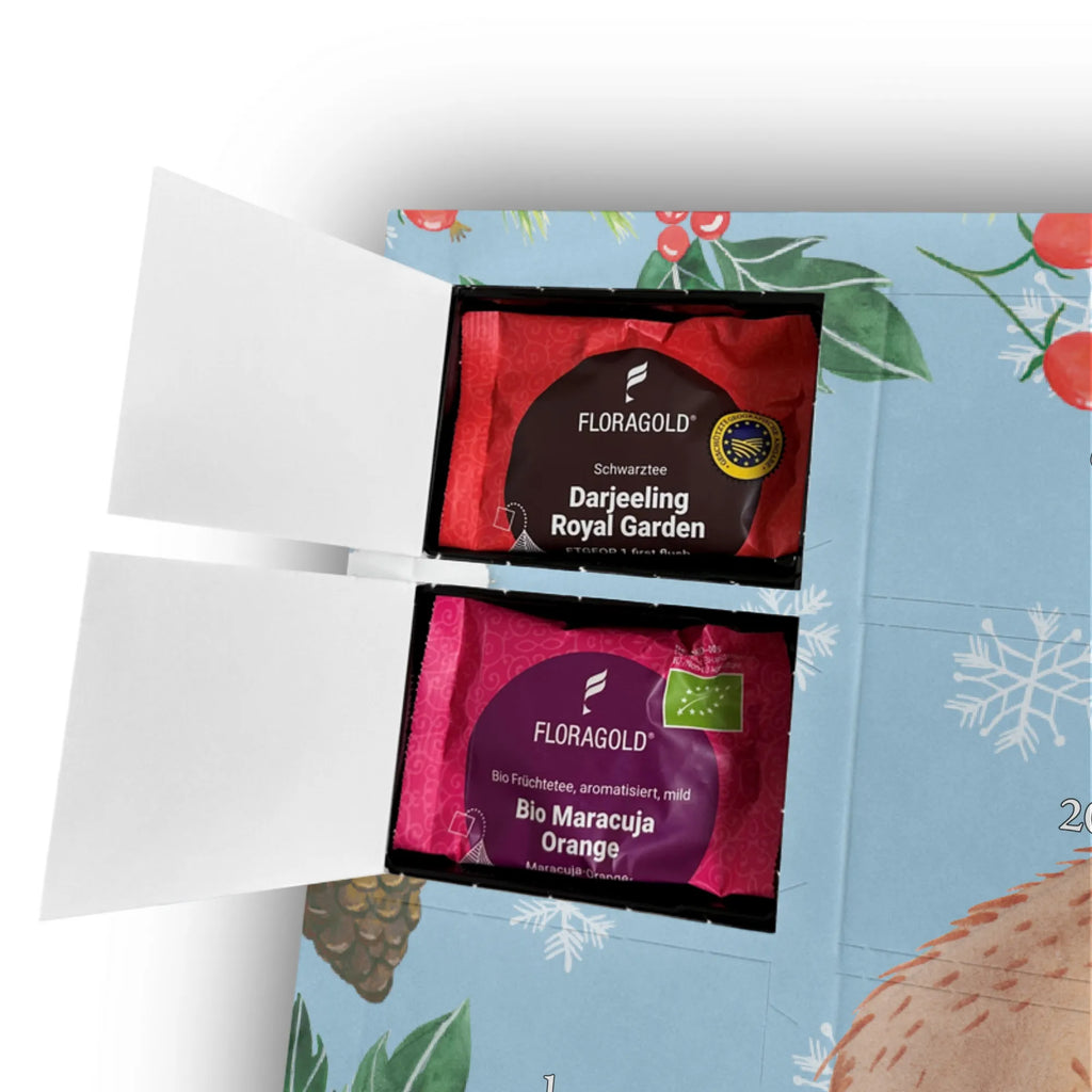 Personalisierter Tee Adventskalender Capybara Liebe Personalisierter Tee Adventskalender, Tiermotive, Tiere, Gute Laune, Lustige Sprüche, Geschenkidee, Verliebt, Kuschel Capybaras, Ehejubiläum, Ich Bin Deins, Herzlich, Valentinstag, Jahrestag, Du Bist Meins, Romantisches Geschenk, Capybara, Partnertiere, Liebesspruch, Beziehung, Paar, Liebe, Handgezeichnet, Liebesbeweis, Verschmolzen, Tierliebe