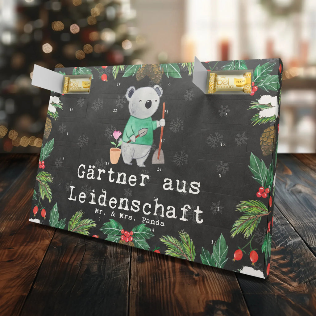 Marzipan Adventskalender Gärtner Leidenschaft Marzipan Adventskalender, Beruf, Ausbildung, Jubiläum, Abschied, Rente, Kollege, Kollegin, Geschenk, Schenken, Arbeitskollege, Mitarbeiter, Firma, Danke, Dankeschön, Gärtner, Gärtnerei, Gartenplaner, Garten- und Landschaftsbauer, Hobbygärtner, Gartenbau