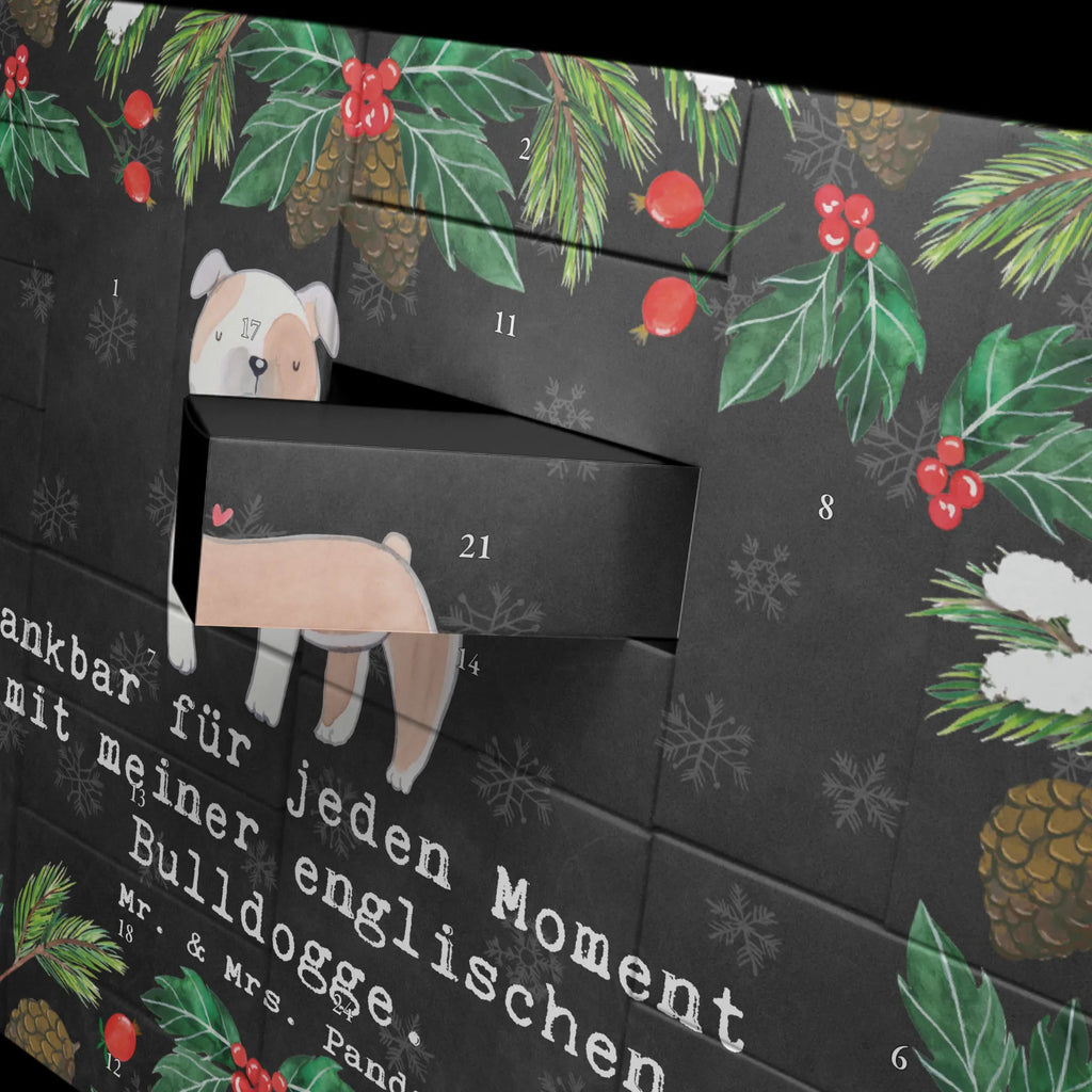 Befüllbarer Adventskalender Englische Bulldogge Moment Weihnachtskalender, Adventskalender, Adventskalender ohne Inhalt, Befüllbarer Adventskalender, Adventskalender Box, Karton Adventskalender, Adventskalender 24 Boxen, Adventskalender mit 24 Schachteln, Tisch Adventskalender, Adventskalender Zum Aufstellen, Geschenkekalender, Adventskalender Deko, Diy Adventskalender, Adventskalender für Erwachsene, Erwachsenen Adventskalender, Kalender Zum Befüllen, Geschenke Adventskalender, Weihnachtskalender Schachteln, Adventskalender Schachtel, Leerer Adventskalender, Adventskalender Karton, Adventskalender leer, Adventskalender Schachteln, Adventskalender Zum Befüllen, Adventskalender Selbst Befüllen, Schachtel Adventskalender, Weihnachtskalender Selbst Befüllen, Adventskalender Zum Selbst Befüllen, Weihnachtskalender Boxen, Adventskalender Boxen, Bastel Adventskalender, Weihnachtskalender Zum Befüllen, Adventskalender Zum Füllen, Geschenk, Schenken, Hund, Hunderasse, Rassehund, Hundebesitzer, Tierfreund, Welpe, Englische Bulldogge