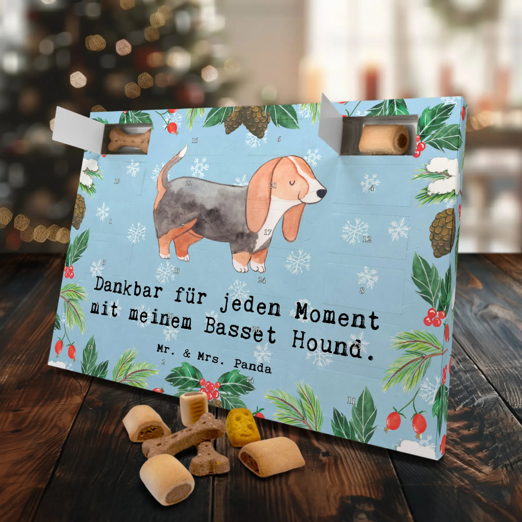 Dog advent calendar Basset Hound Moment 2019, Pets, Christmas, Dogs Advent Calendar, Christmas Calendar, Calendar, Dog, dog breed, purebred dog, dog owner, gift, animal lover, giving, puppy