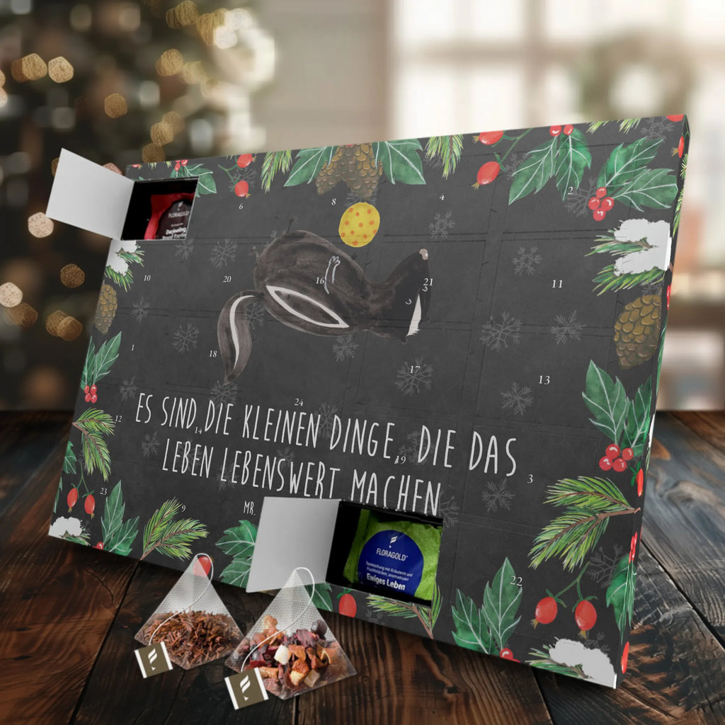 Tee Adventskalender Stinktier Ball Adventskalender mit Tee, Tee Adventskalender, Adventskalender, Skunk, Stinktier, Weisheit, Wildtier, Stinki, Verspielt, Raubtier, Stinker