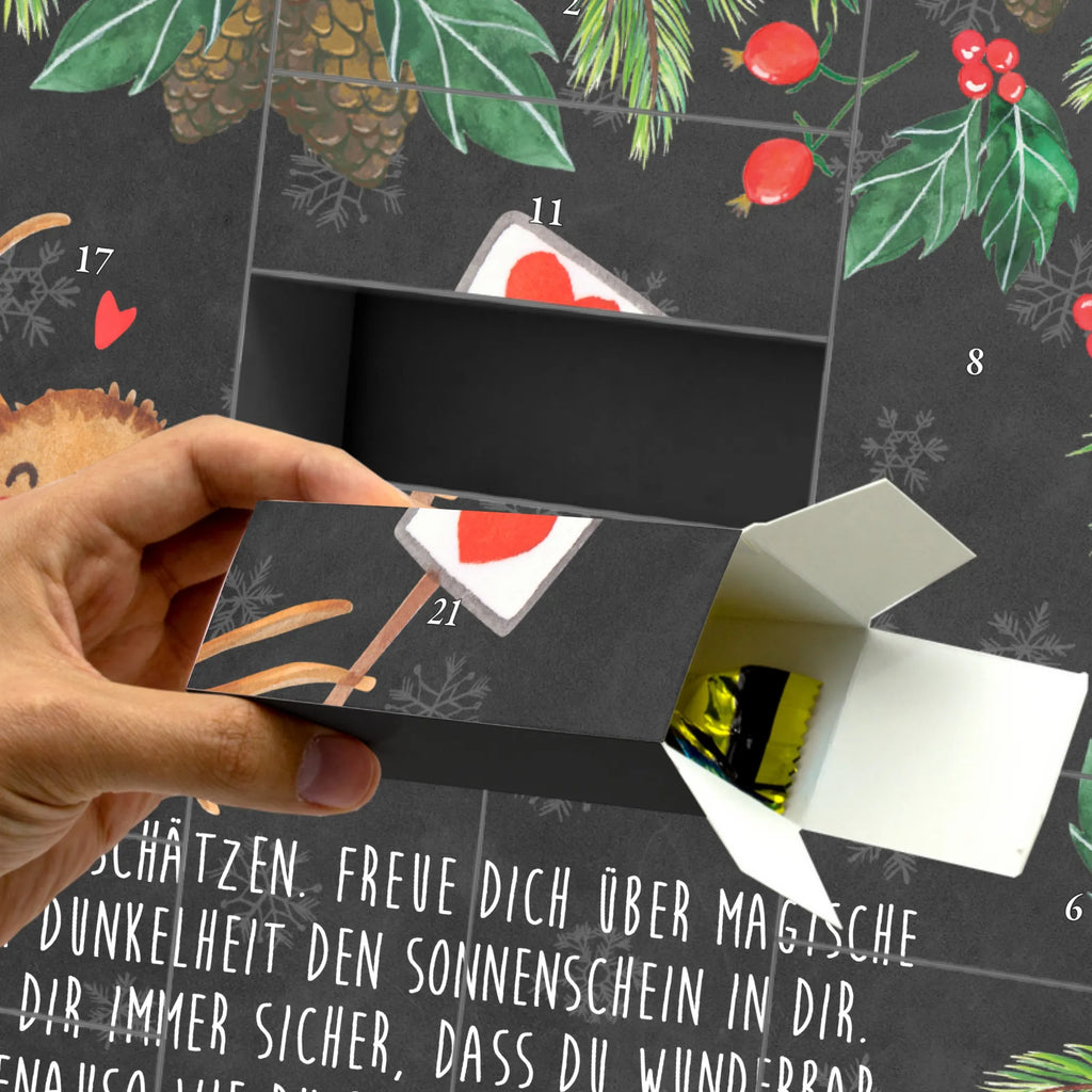 Adventskalender Zum Befüllen Spinne Agathe Motivation Karton Adventskalender, Adventskalender Deko, Erwachsenen Adventskalender, Weihnachtskalender Schachteln, Adventskalender Zum Aufstellen, Adventskalender Schachteln, Adventskalender für Erwachsene, Diy Adventskalender, Weihnachtskalender Zum Befüllen, Weihnachtskalender Boxen, Adventskalender Selbst Befüllen, Adventskalender ohne Inhalt, Adventskalender Boxen, Geschenke Adventskalender, Tisch Adventskalender, Weihnachtskalender Selbst Befüllen, Weihnachtskalender, Adventskalender mit 24 Schachteln, Adventskalender Box, Adventskalender Zum Befüllen, Adventskalender Zum Füllen, Leerer Adventskalender, Adventskalender Karton, Befüllbarer Adventskalender, Adventskalender Zum Selbst Befüllen, Bastel Adventskalender, Schachtel Adventskalender, Adventskalender Schachtel, Adventskalender, Geschenkekalender, Adventskalender 24 Boxen, Kalender Zum Befüllen, Adventskalender leer, Merchandise, Spinne Agathe, Videos, Spinne, Agathe, Dankeschön, Vertrauen, Glück, Motivation, Liebe