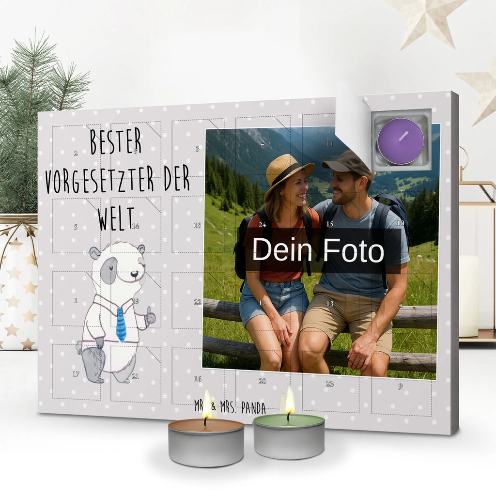 Personalisierter Duftkerzen Foto Adventskalender Panda Bester Vorgesetzter der Welt Personalisierter Duftkerzen Foto Adventskalender, Geschenkidee, Geschenk, Schenken, Mitbringsel, Geburtstag, Geburtstagsgeschenk, für, Danke, Dankeschön, Bedanken, Freude machen, Geschenktipp, Vorgesetzter, Kollege, Arbeit, Führungskraft, Abschiedsgeschenk, Arbeitgeber, Abteilungsleiter, Boss, Chef, Vorgesetzte, Leiter
