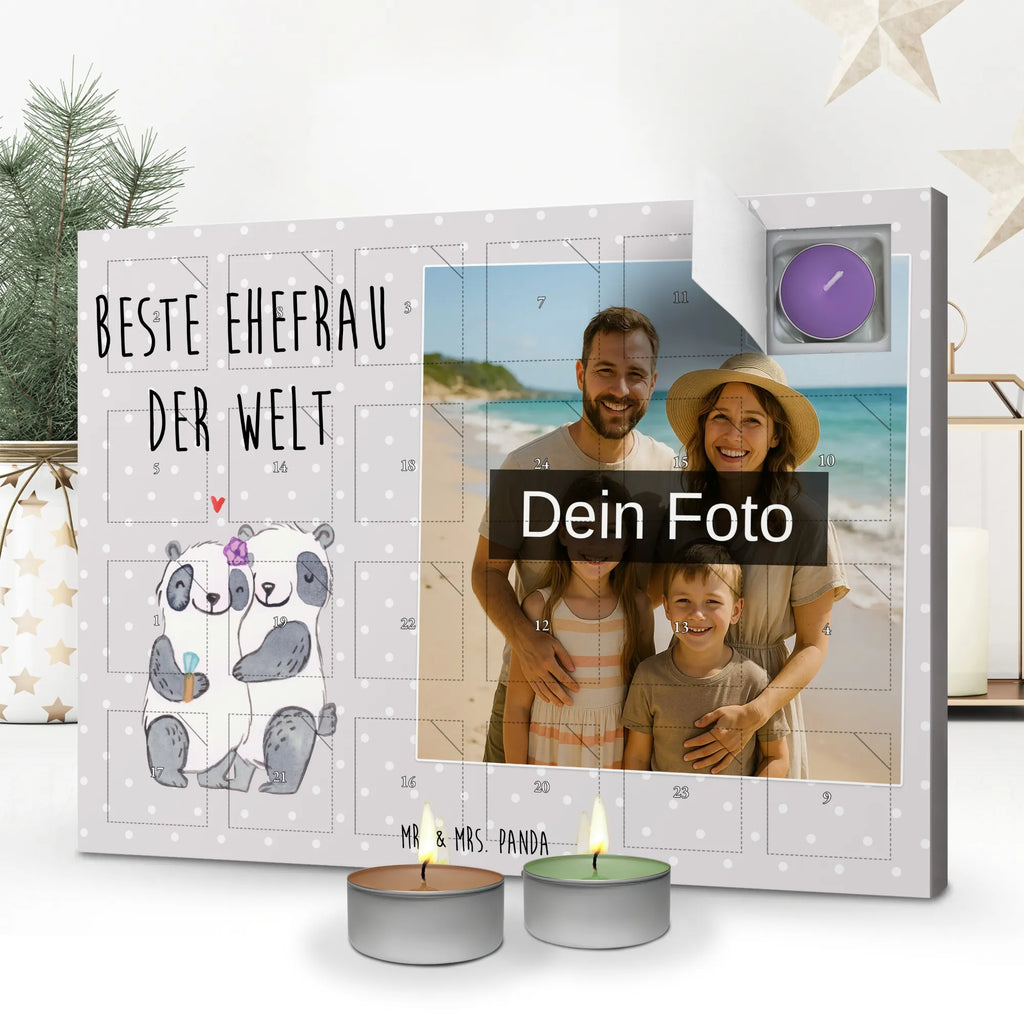 Personalisierter Duftkerzen Foto Adventskalender Panda Beste Ehefrau der Welt Personalisierter Duftkerzen Foto Adventskalender, Geschenkidee, Geschenk, Schenken, Mitbringsel, Geburtstag, Geburtstagsgeschenk, für, Danke, Dankeschön, Bedanken, Freude machen, Geschenktipp, Traumfrau, Gattin, Partnerin, Kleinigkeit, Ehefrau, Braut, Hochzeit, Lebensgefährtin, Freundin, Ehepartner, Beste, Liebling, Ehe, Frau
