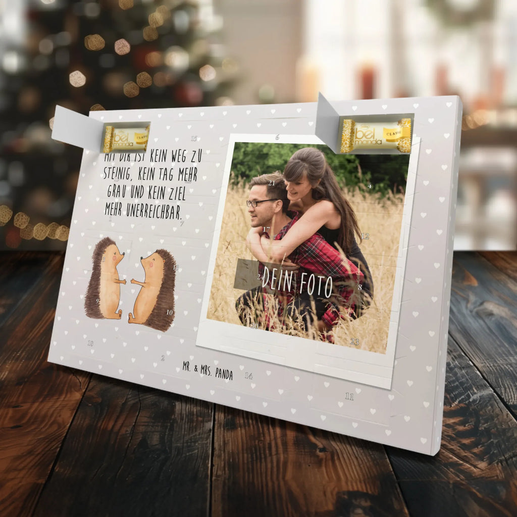 Personalisierter Marzipan Foto Adventskalender Igel Liebe Personalisierter Marzipan Foto Adventskalender, Liebe, Partner, Freund, Freundin, Ehemann, Ehefrau, Heiraten, Verlobung, Heiratsantrag, Liebesgeschenk, Jahrestag, Hocheitstag, Geschenk, Igel, Verheiratet, Hochzeit, Verlobt, Verliebt, Hochzeitstag, Liebesbeweis